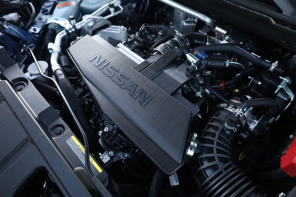 Nissan Rogue Vehicle Image 30