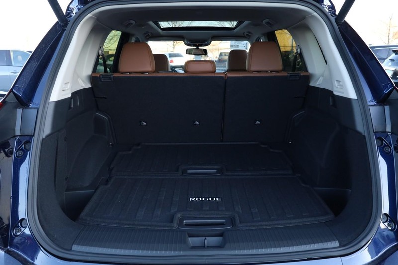 Nissan Rogue Vehicle Image 07