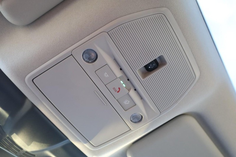 Nissan Sentra Vehicle Image 18