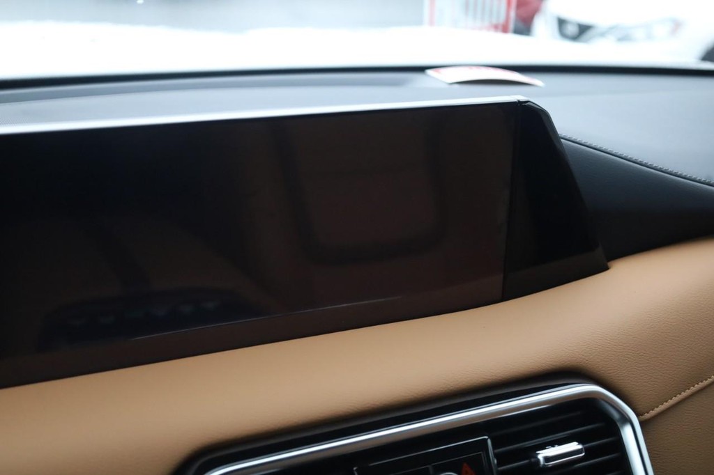 Nissan Armada Vehicle Image 15