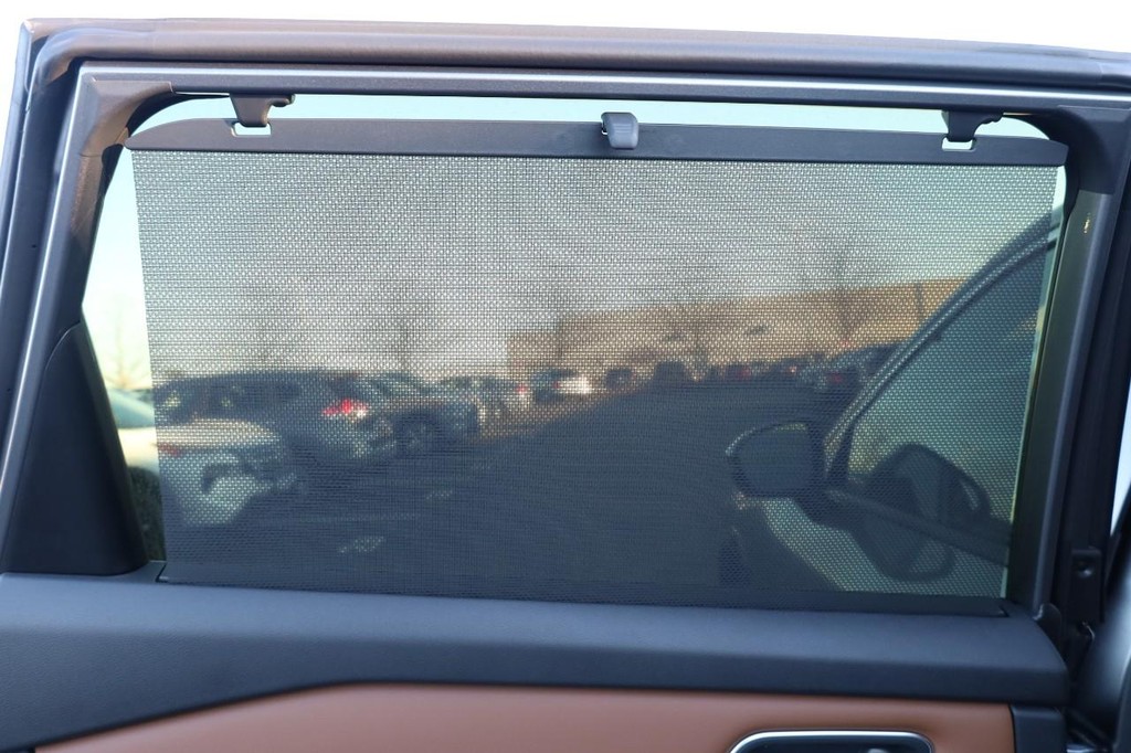 Nissan Rogue Vehicle Image 25