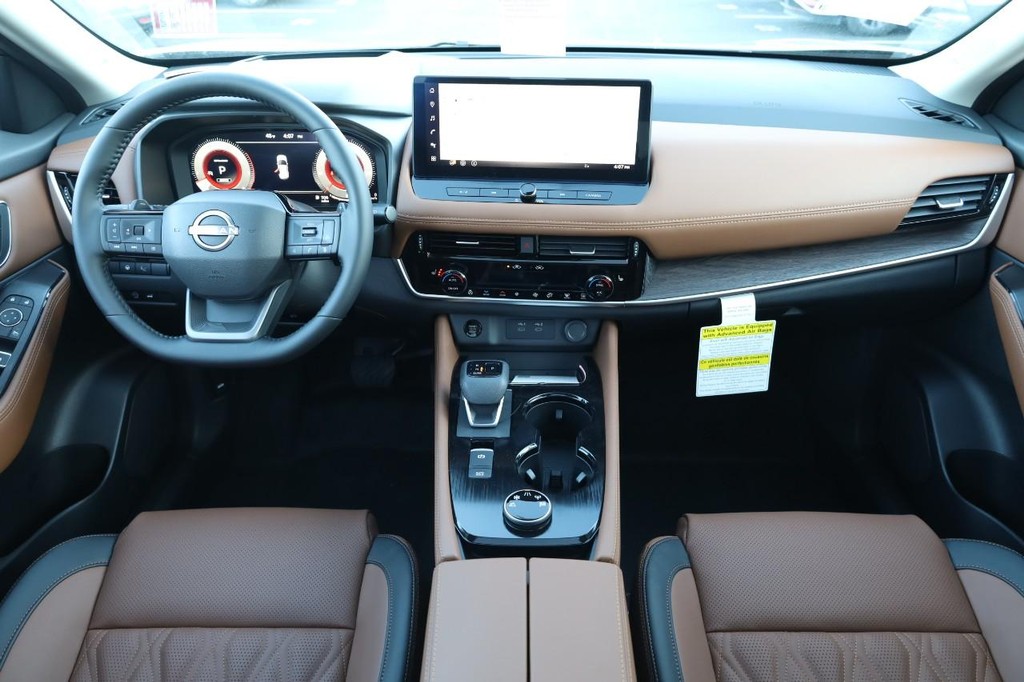 Nissan Rogue Vehicle Image 27