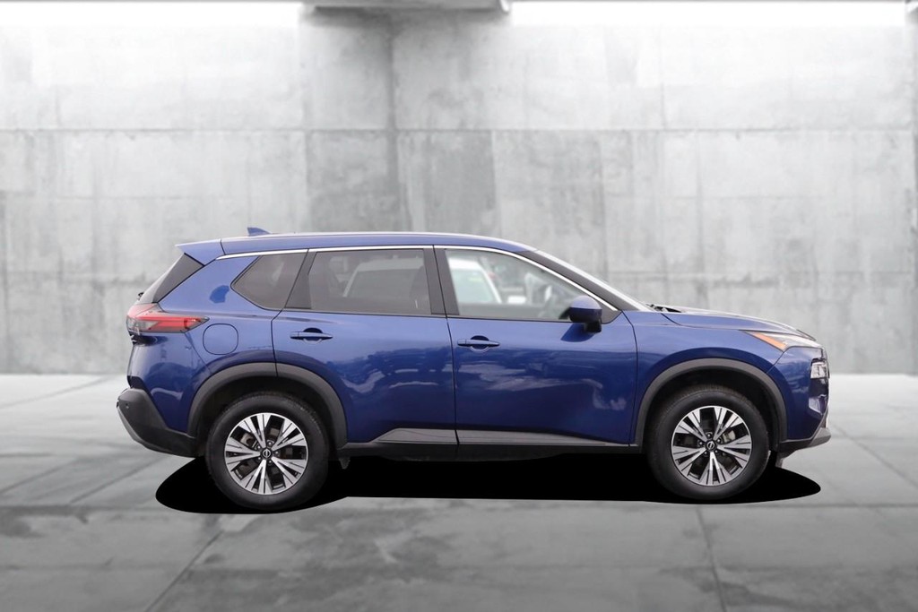 Nissan Rogue Vehicle Image 05