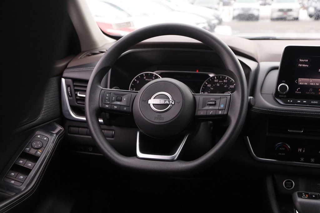 Nissan Rogue Vehicle Image 22