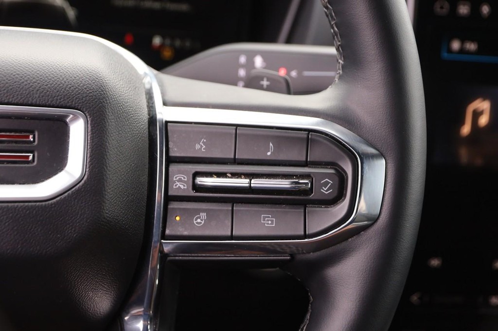 GMC Terrain Vehicle Image 12