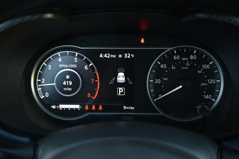 Nissan Versa Vehicle Image 10