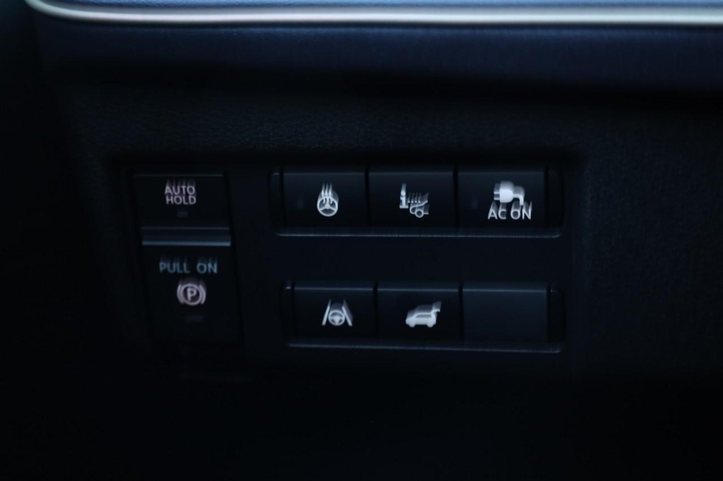 Nissan LEAF Vehicle Image 20