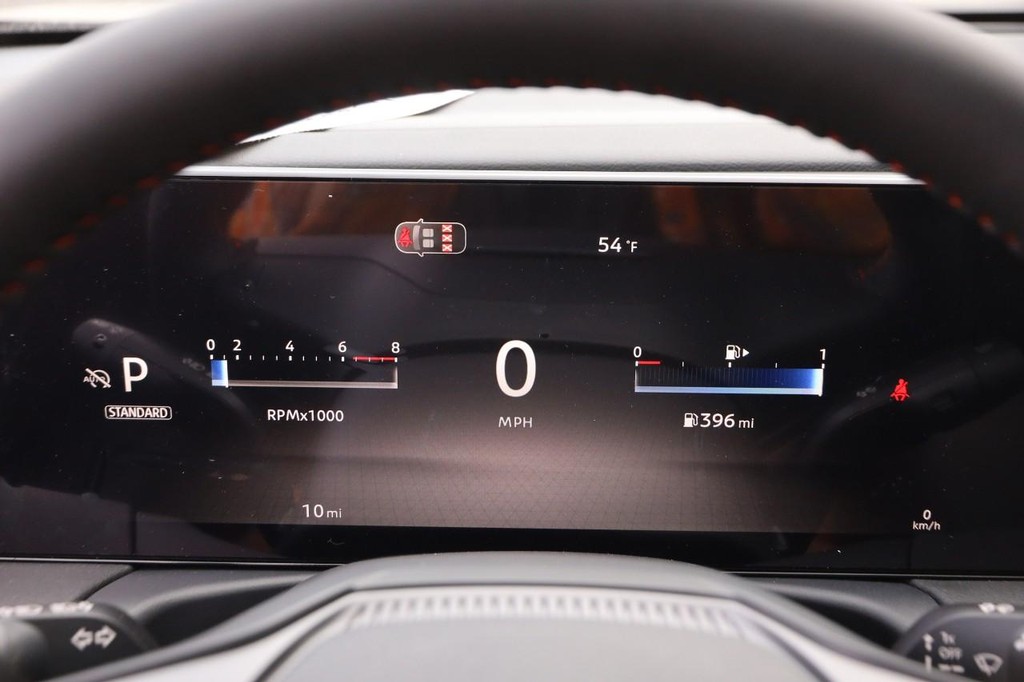 Nissan Sentra Vehicle Image 14