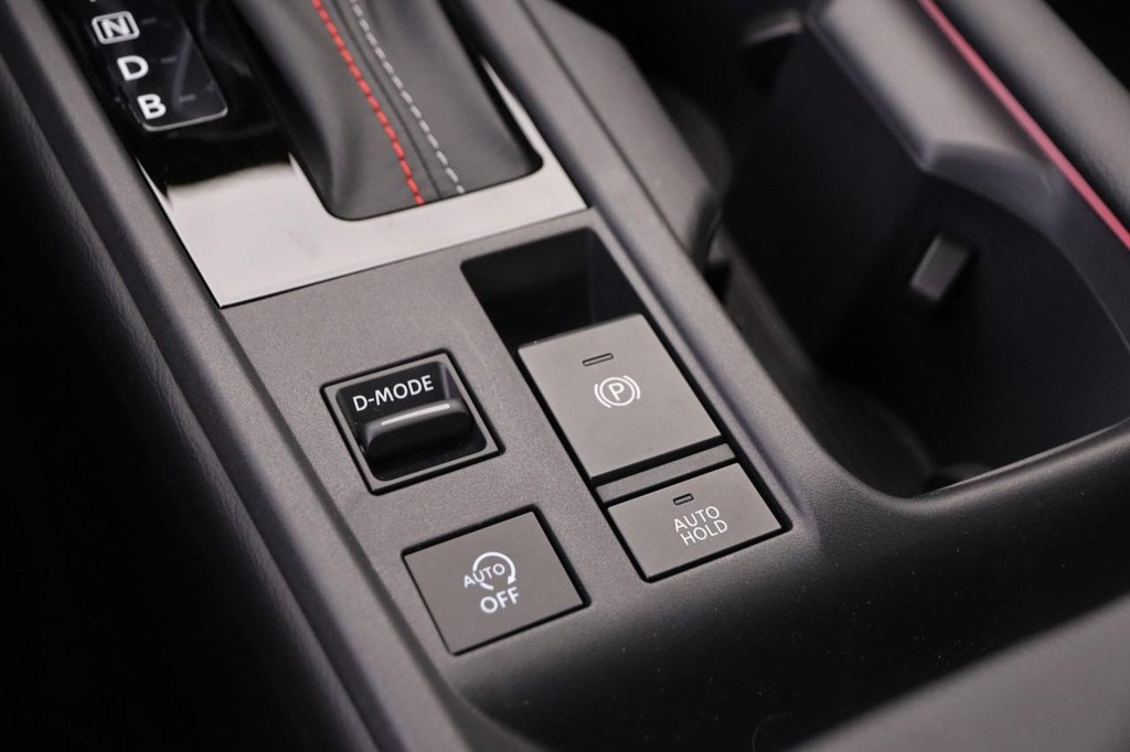 Nissan Sentra Vehicle Image 19