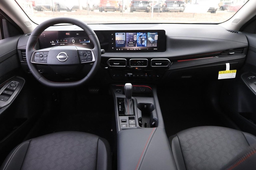 Nissan Sentra Vehicle Image 21