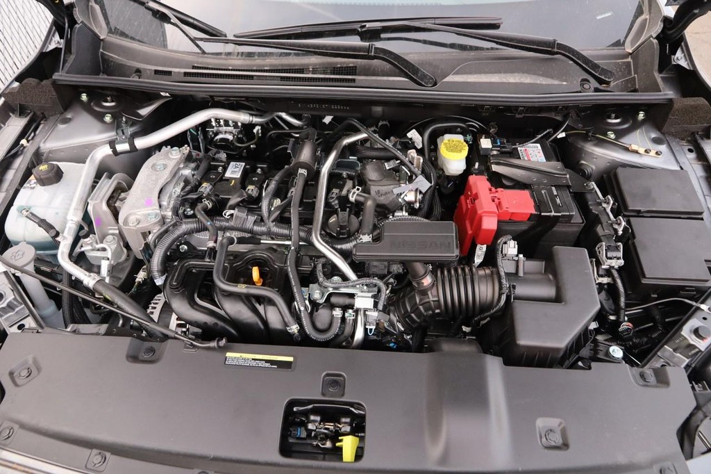 Nissan Sentra Vehicle Image 27