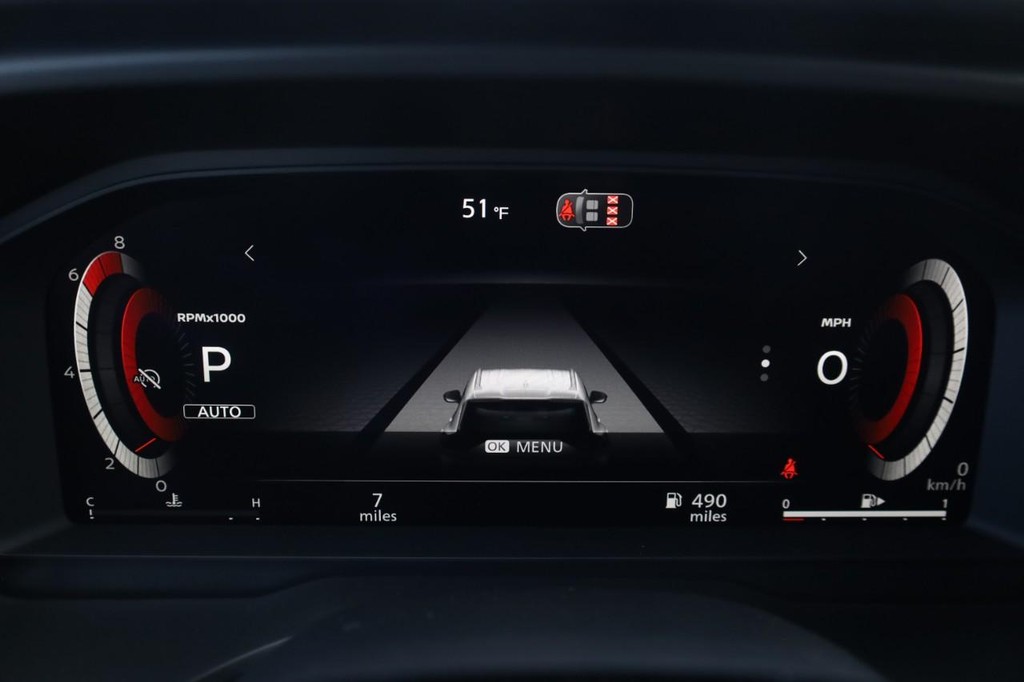 Nissan Rogue Vehicle Image 14