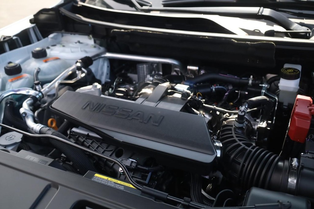 Nissan Rogue Vehicle Image 26