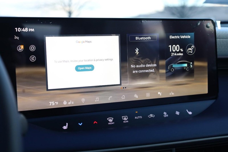 Nissan LEAF Vehicle Image 13