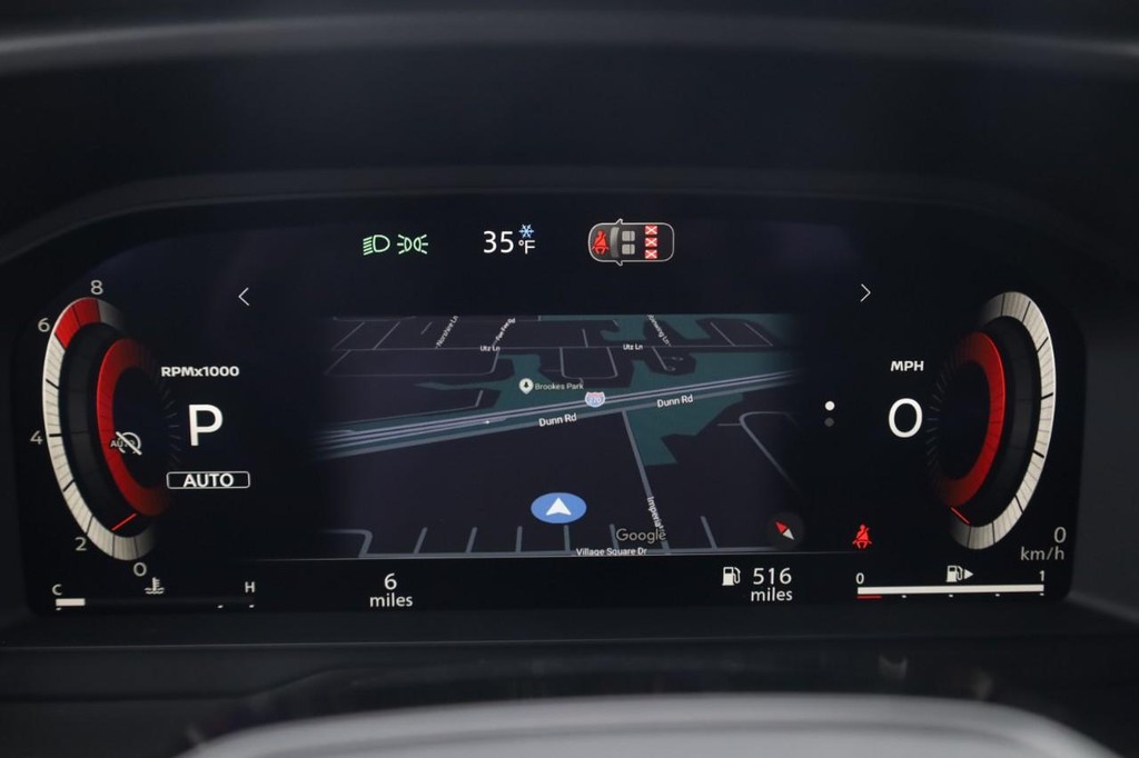 Nissan Rogue Vehicle Image 14