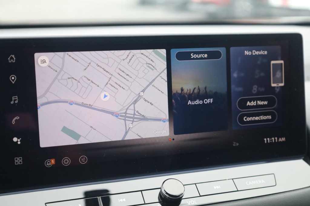 Nissan Rogue Vehicle Image 15