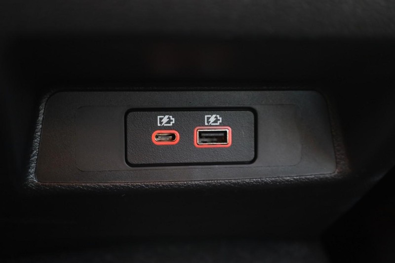 Nissan Altima Vehicle Image 20