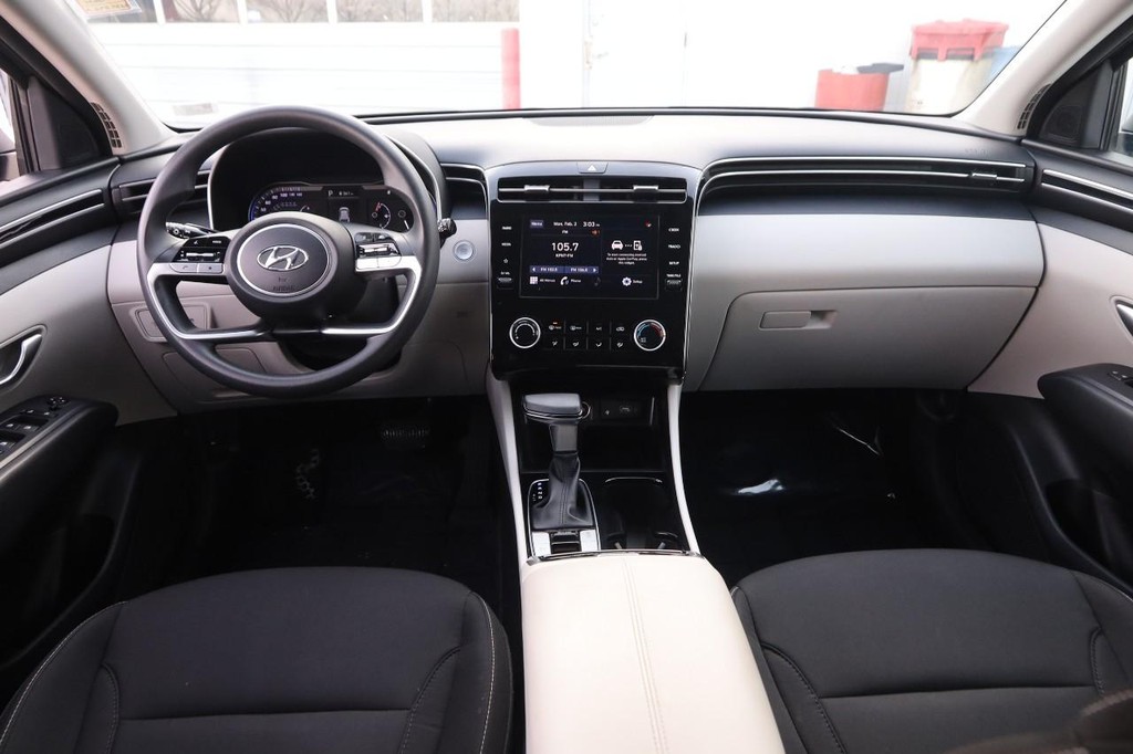 Hyundai Tucson Vehicle Image 21