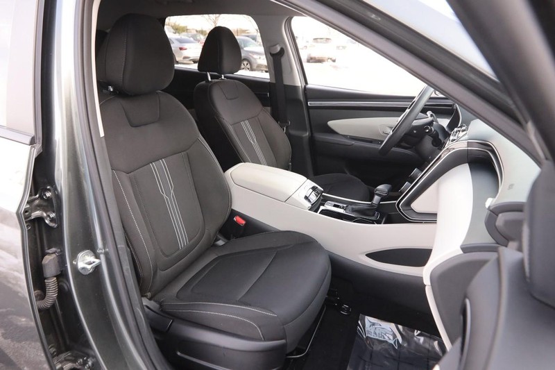 Hyundai Tucson Vehicle Image 26