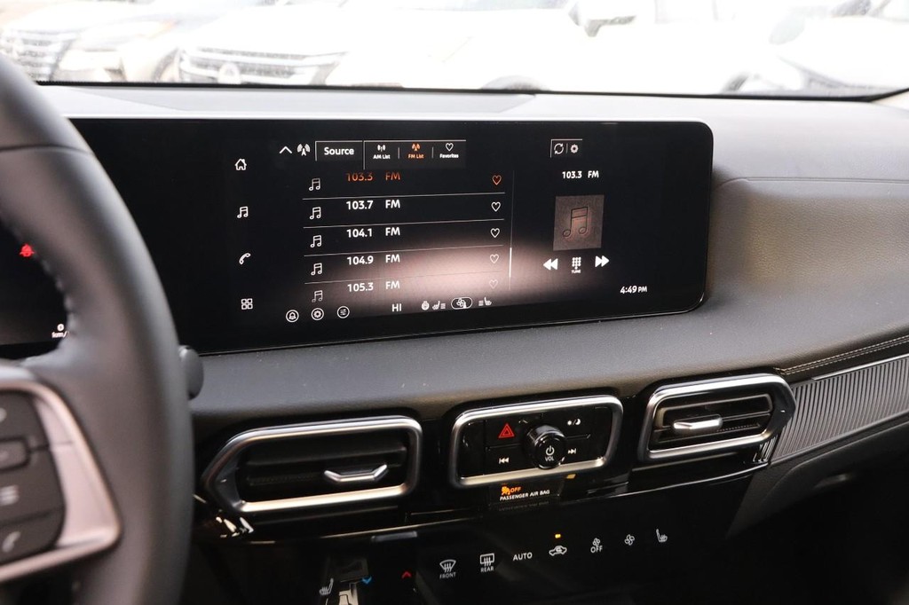 Nissan Sentra Vehicle Image 16