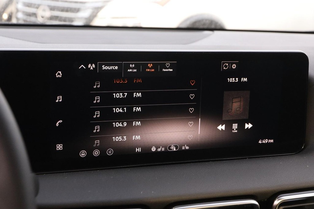 Nissan Sentra Vehicle Image 17