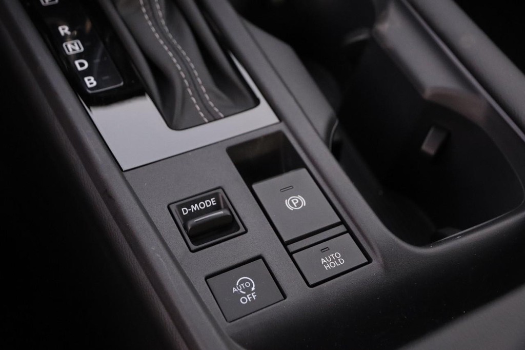 Nissan Sentra Vehicle Image 20