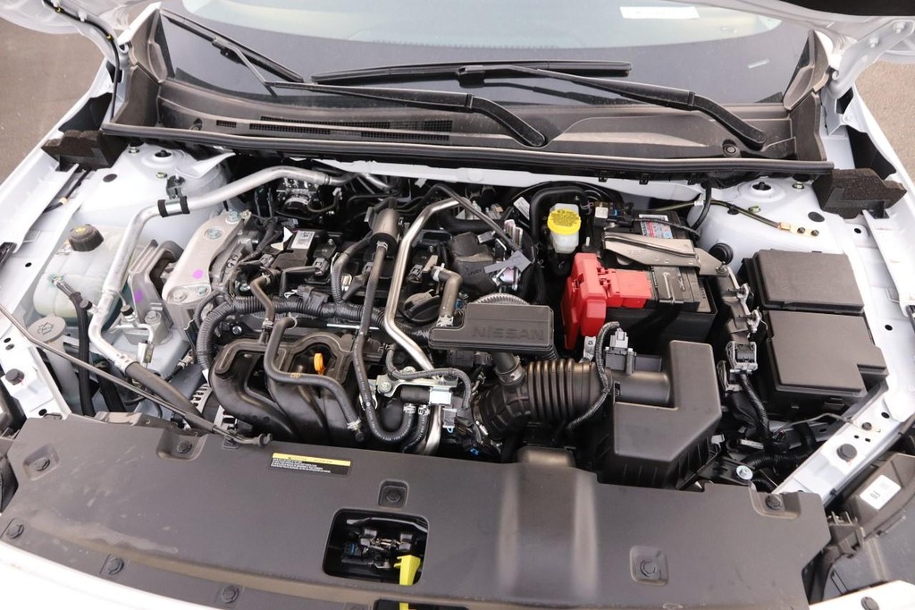 Nissan Sentra Vehicle Image 28