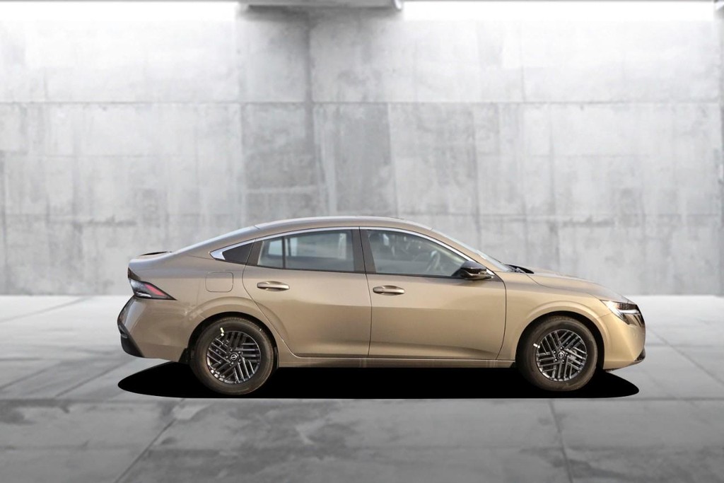 Nissan Sentra Vehicle Image 05