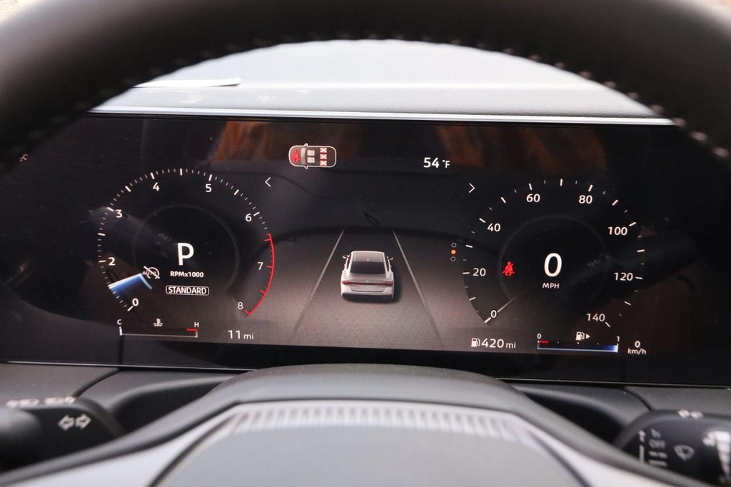 Nissan Sentra Vehicle Image 14