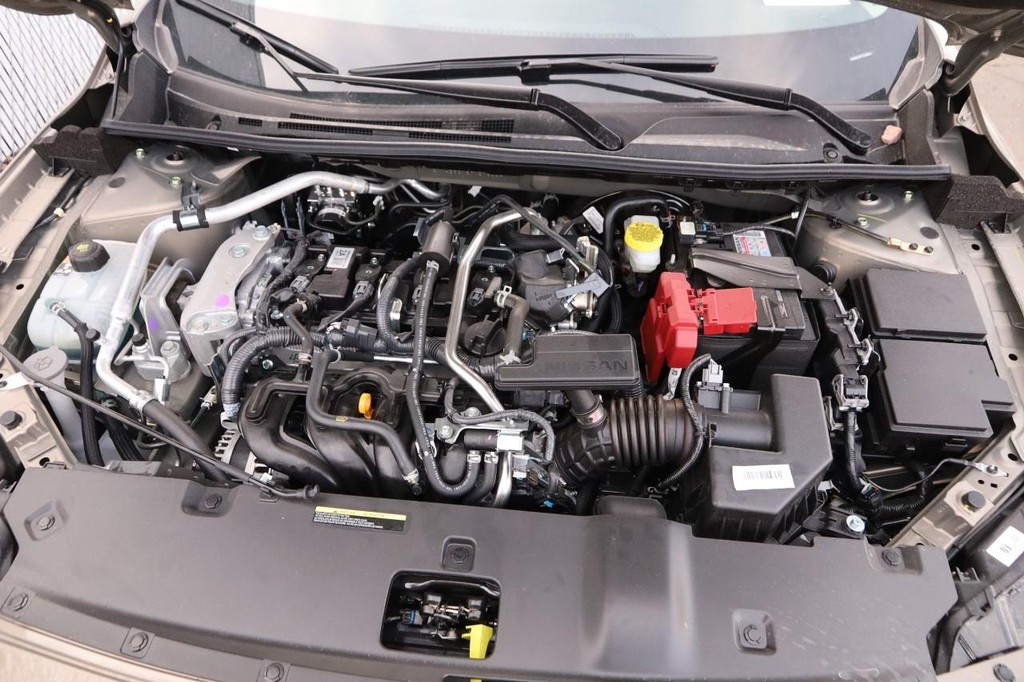 Nissan Sentra Vehicle Image 27