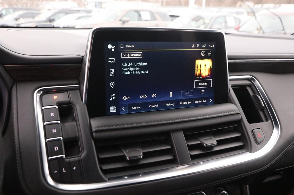 Chevrolet Tahoe Vehicle Full-screen Gallery Image 17