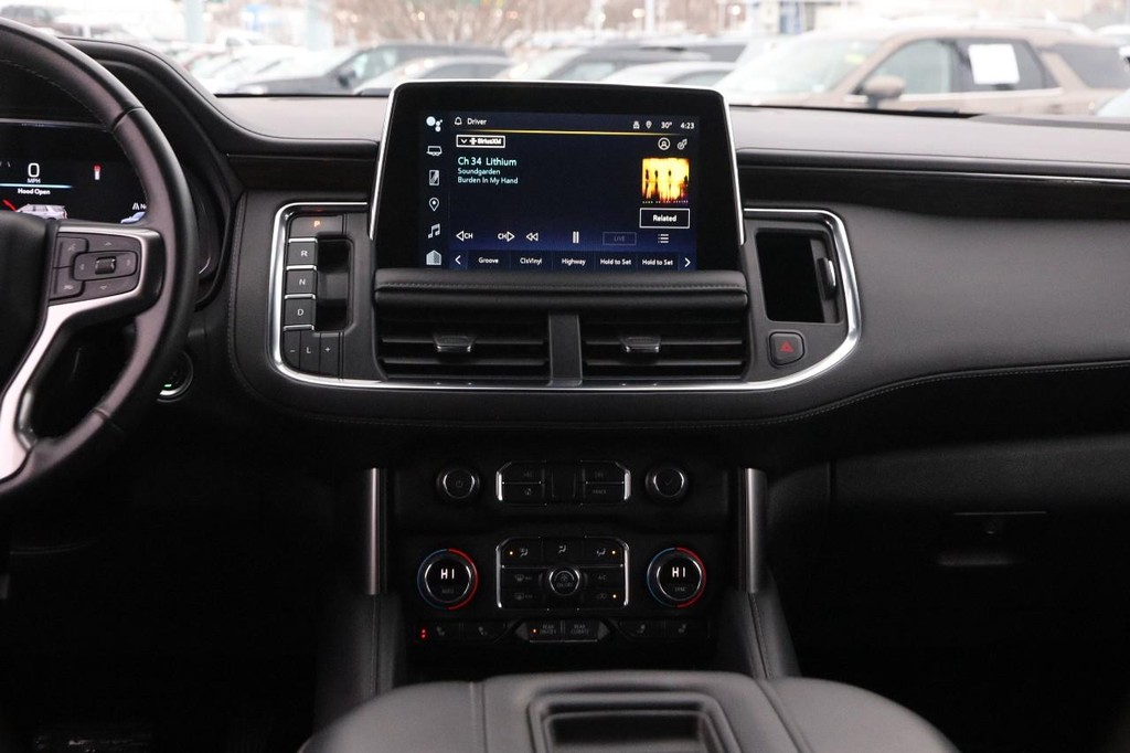 Chevrolet Tahoe Vehicle Full-screen Gallery Image 26