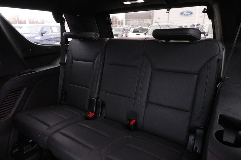 Chevrolet Tahoe Vehicle Image 11