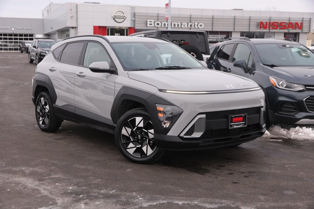 Hyundai Kona Vehicle Image 02