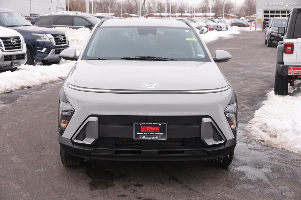 Hyundai Kona Vehicle Image 04