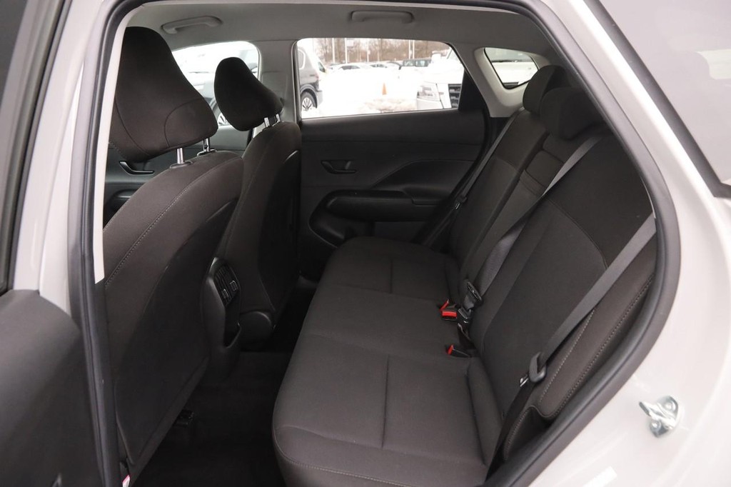 Hyundai Kona Vehicle Image 09