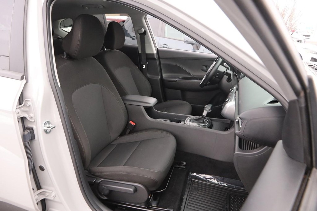 Hyundai Kona Vehicle Image 27