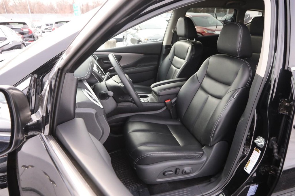 Nissan Murano Vehicle Image 08