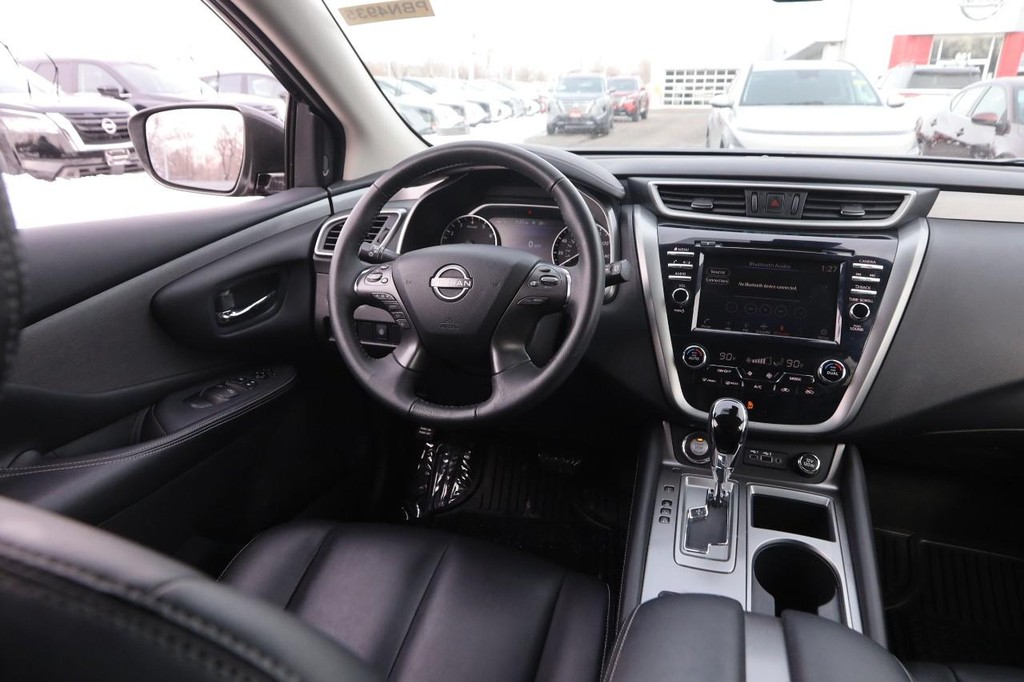 Nissan Murano Vehicle Image 21