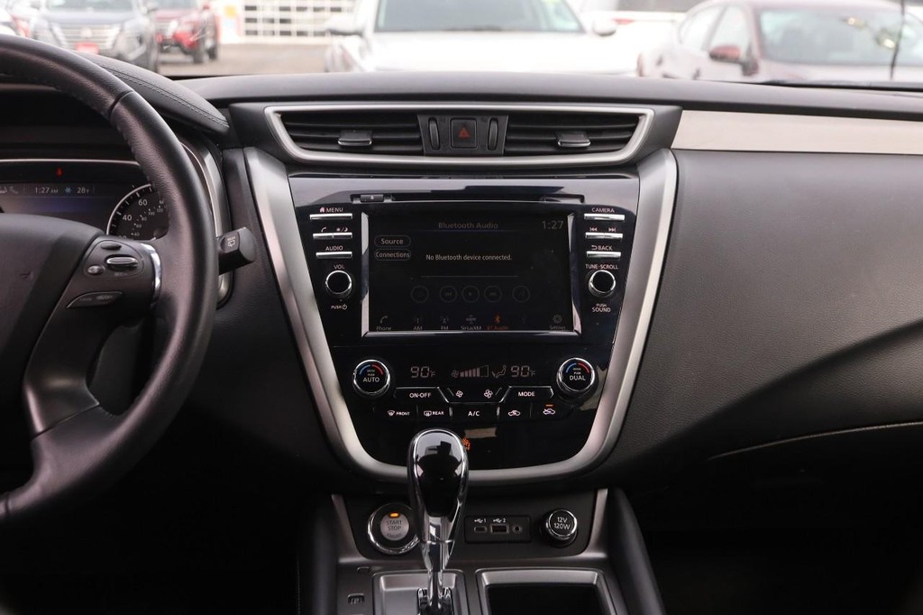 Nissan Murano Vehicle Image 23