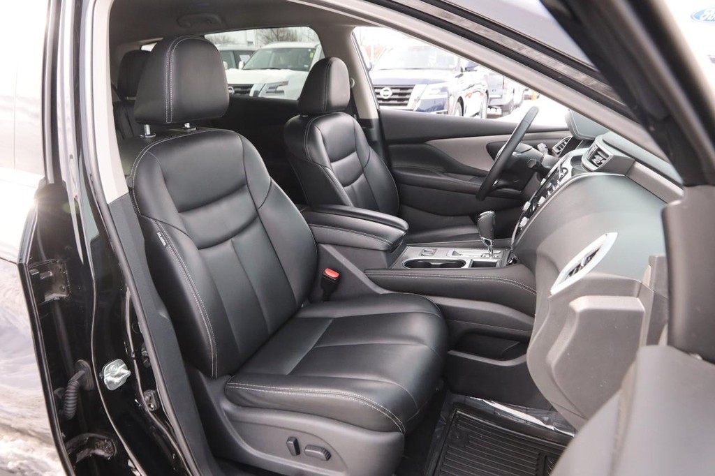 Nissan Murano Vehicle Image 25