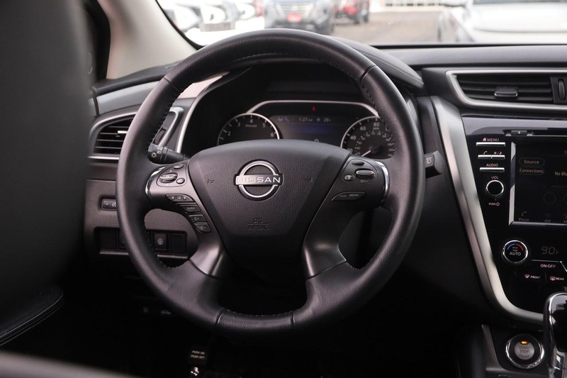 Nissan Murano Vehicle Image 22
