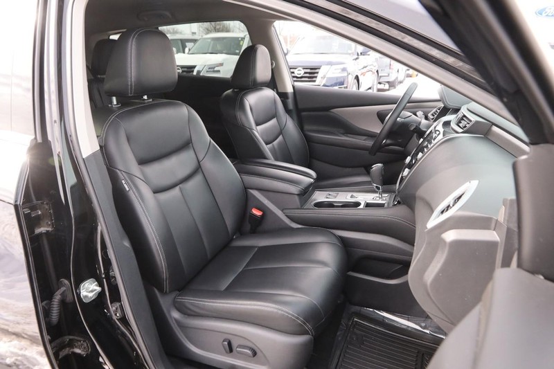 Nissan Murano Vehicle Image 25