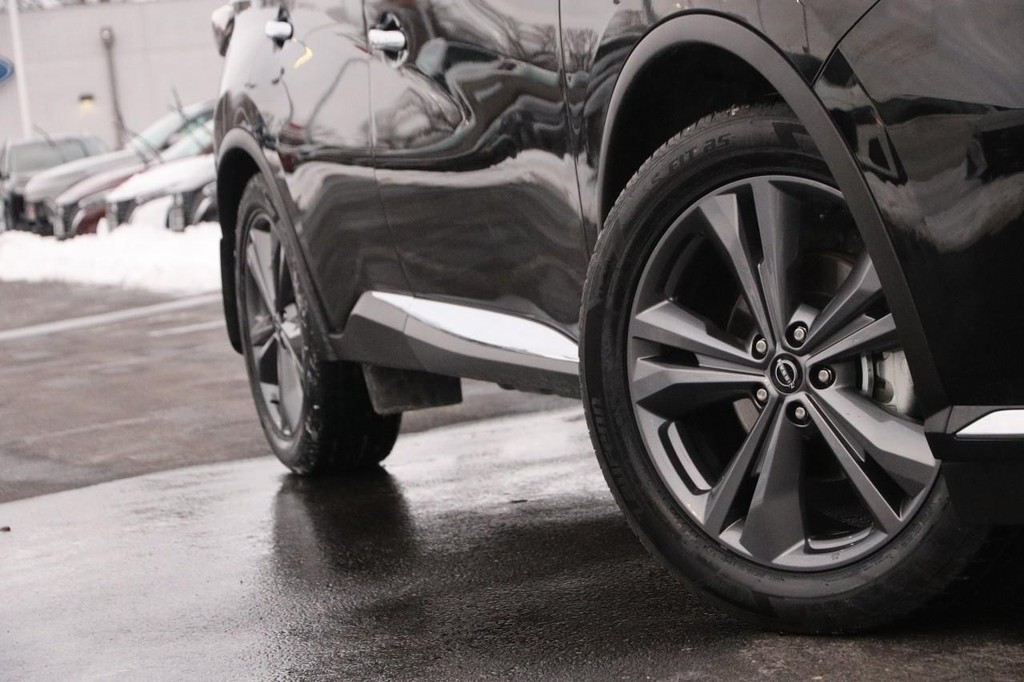 Nissan Murano Vehicle Image 03