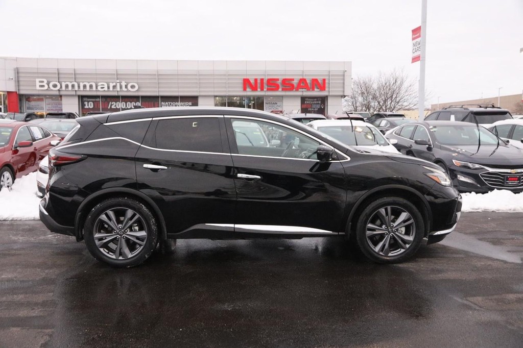 Nissan Murano Vehicle Image 05