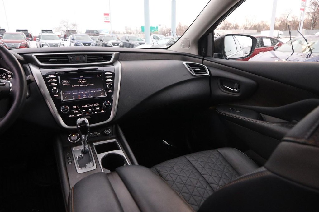Nissan Murano Vehicle Image 26