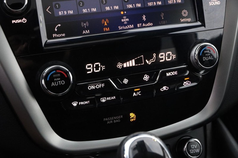 Nissan Murano Vehicle Image 19