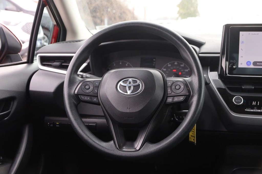 Toyota Corolla Vehicle Full-screen Gallery Image 19