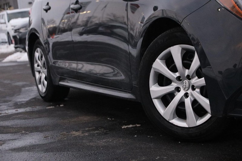 Toyota Corolla Vehicle Image 03