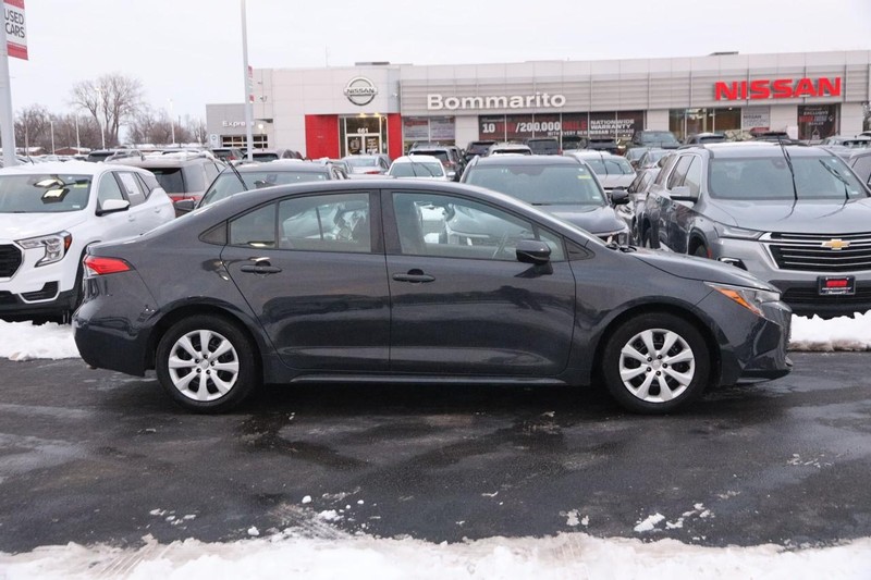 Toyota Corolla Vehicle Image 05